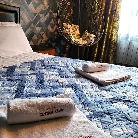 Club Hotel 3*