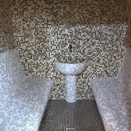 Hotel Club 3*