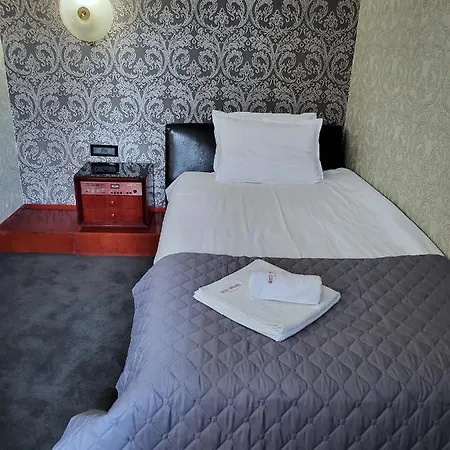 Club Hotel 3*