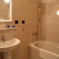 Club Hotel