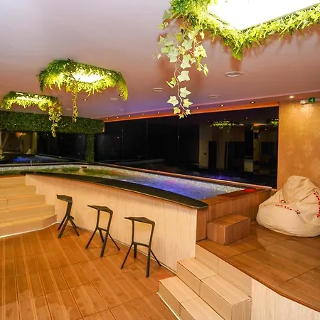 فندق Club 3*