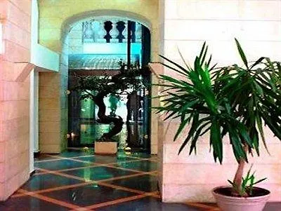 فندق Club